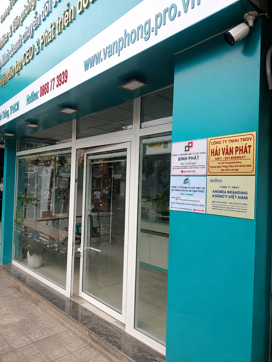 Bảng tên tại địa chỉ trụ sở doanh nghiệp