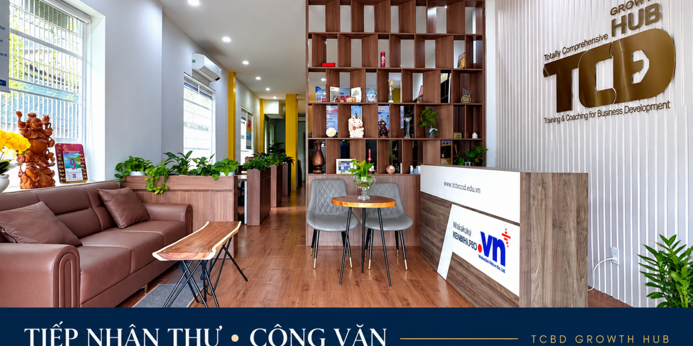 Quầy lễ tân và khu vực tiếp khách tại TCBD Growth Hub.